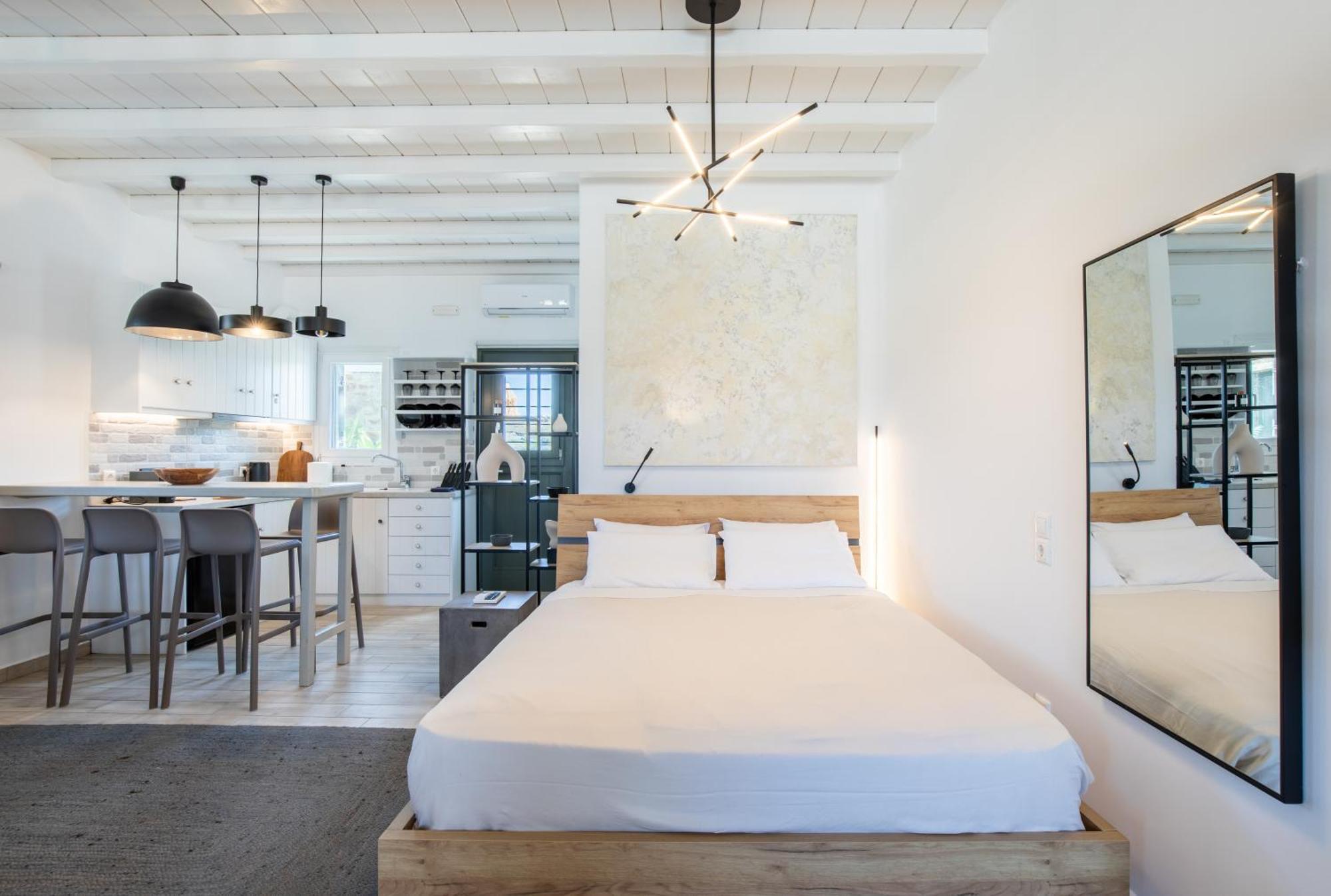 Silvair Ii By Silvernoses, Mykonos